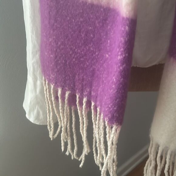 Roffe‎ Save the Ocean multi color fringe scarf NEW - Picture 3 of 7